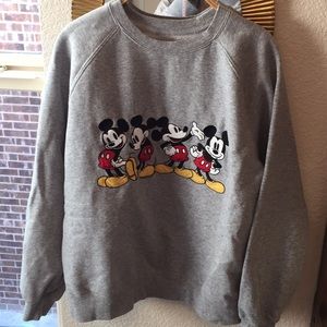 Disney Mickey Mouse gray sweatshirt (size S)